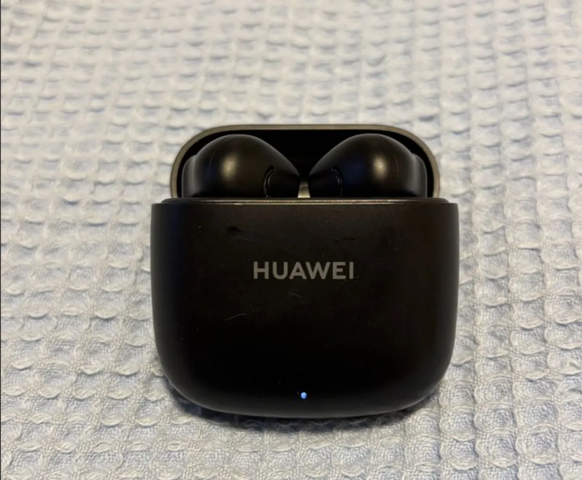 only white Huawei Freebuds left - Image 3