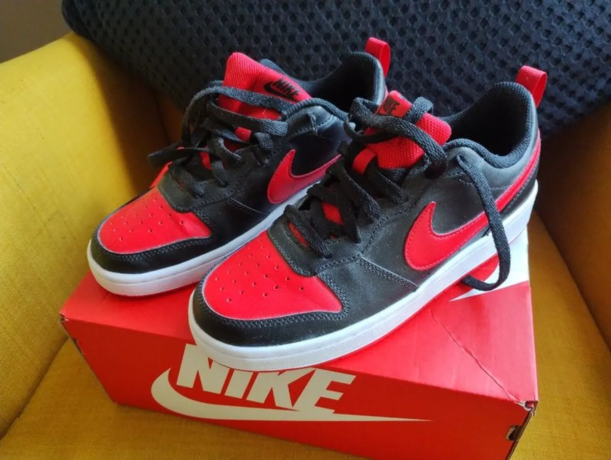 Boys Jordan runners - Image 1