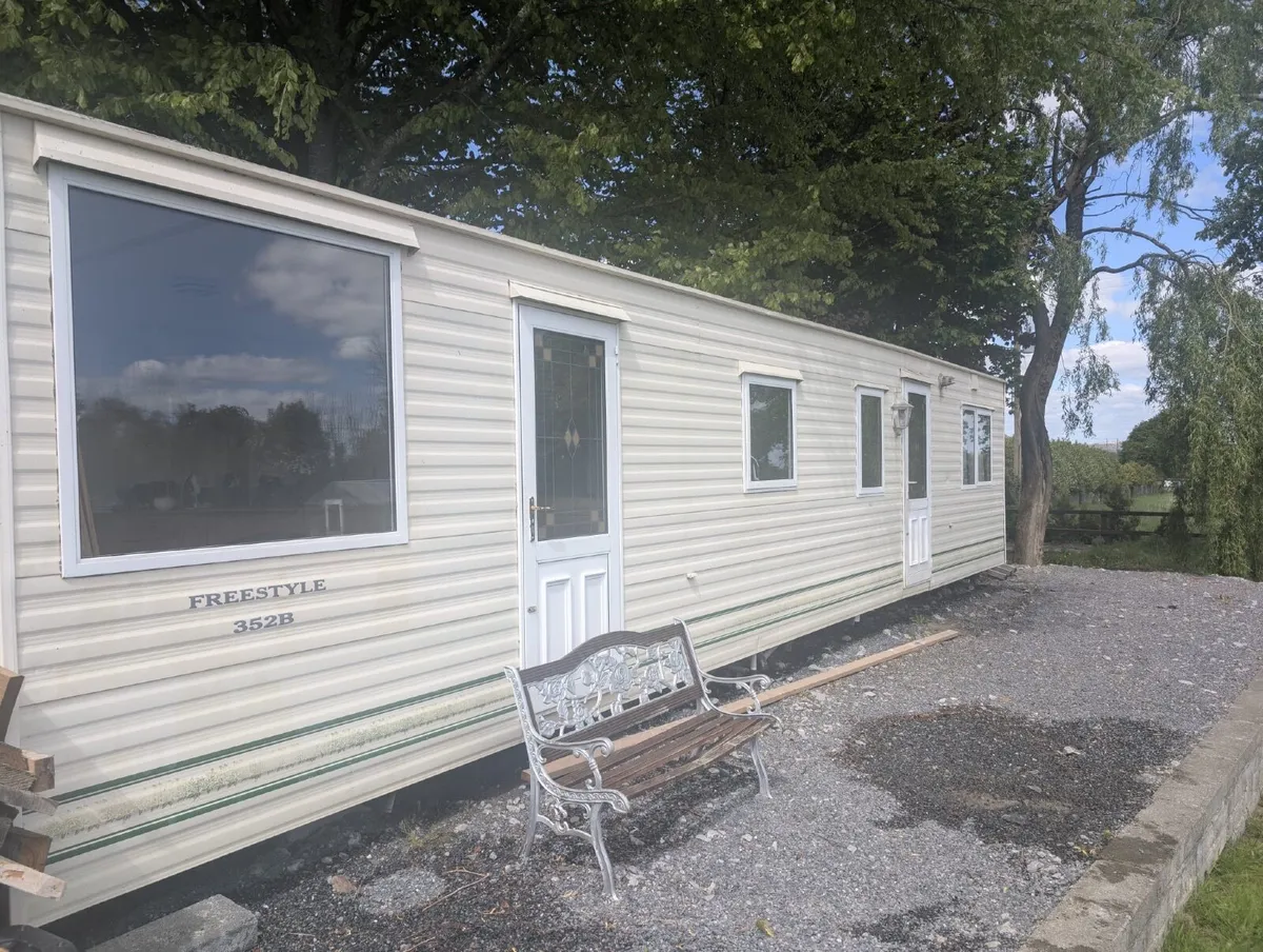 Mobile home - Image 1