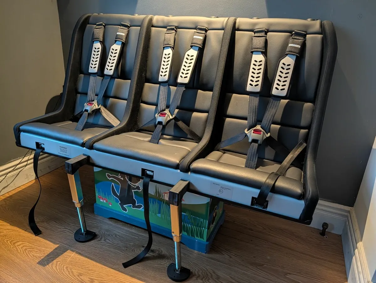 Multimac Superclub 3 Seater Car Seat - Image 4