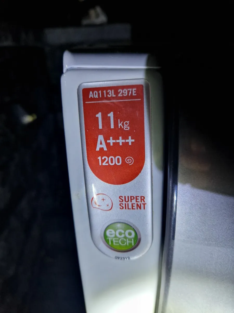 Hotpoint aqualtis 11kg washing machine - Image 2