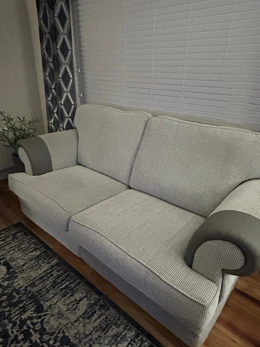 3 Seater sofa - Image 4