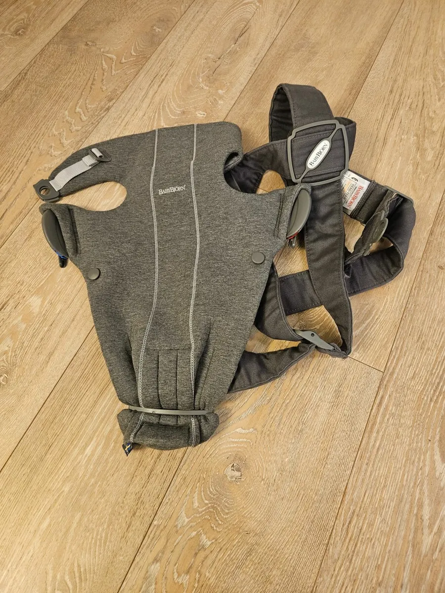Babybjörn baby carrier mini - Image 1