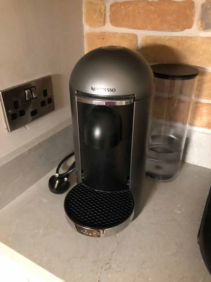 Nespresso can machine