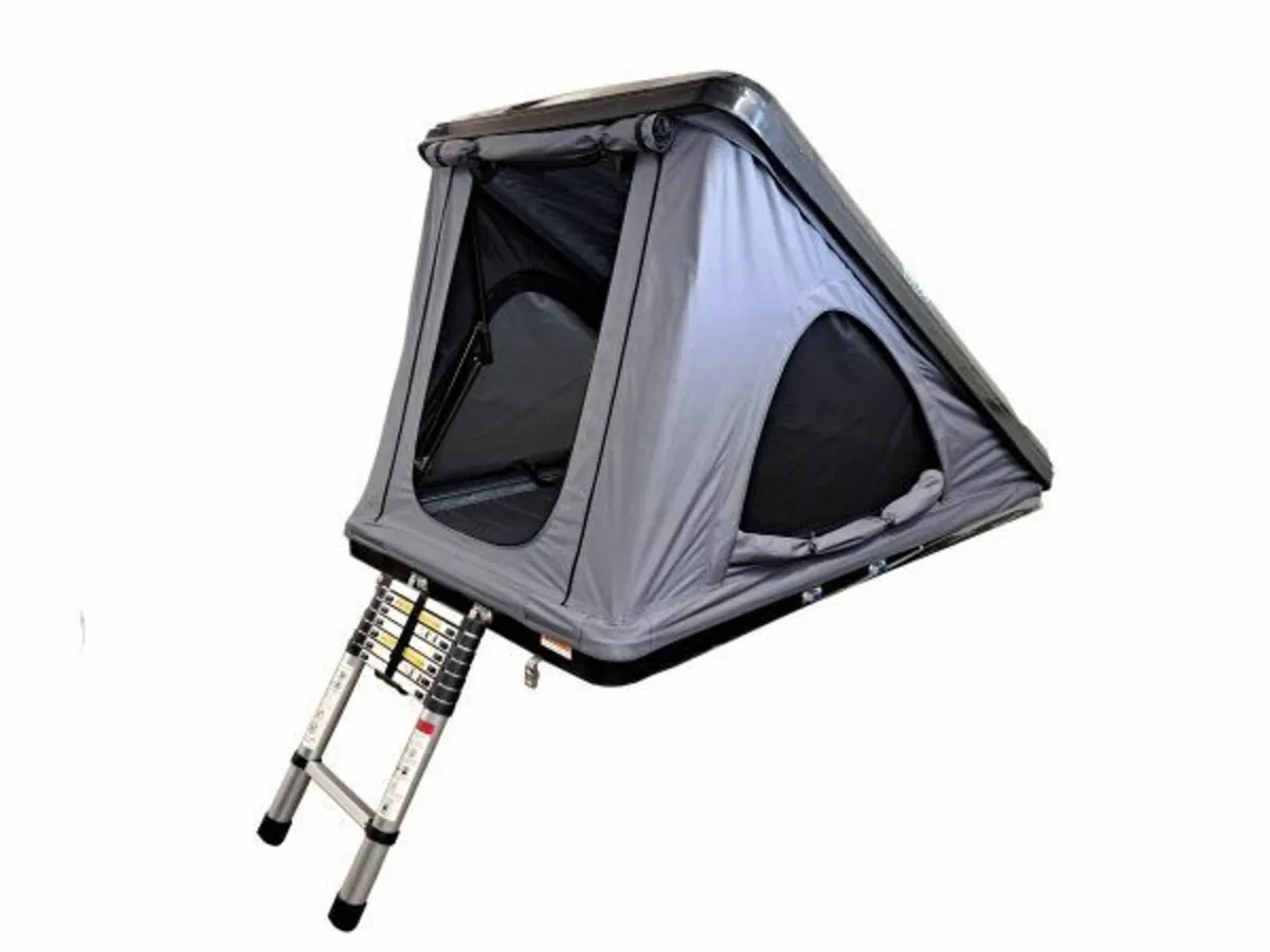 Mako56 Clam Shell Roof Top Tent - Image 1