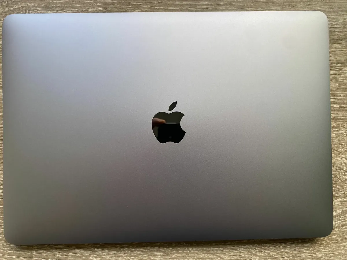 Apple MacBook Pro 13inch 2019 i5 | 8GB | 128GB - Image 2