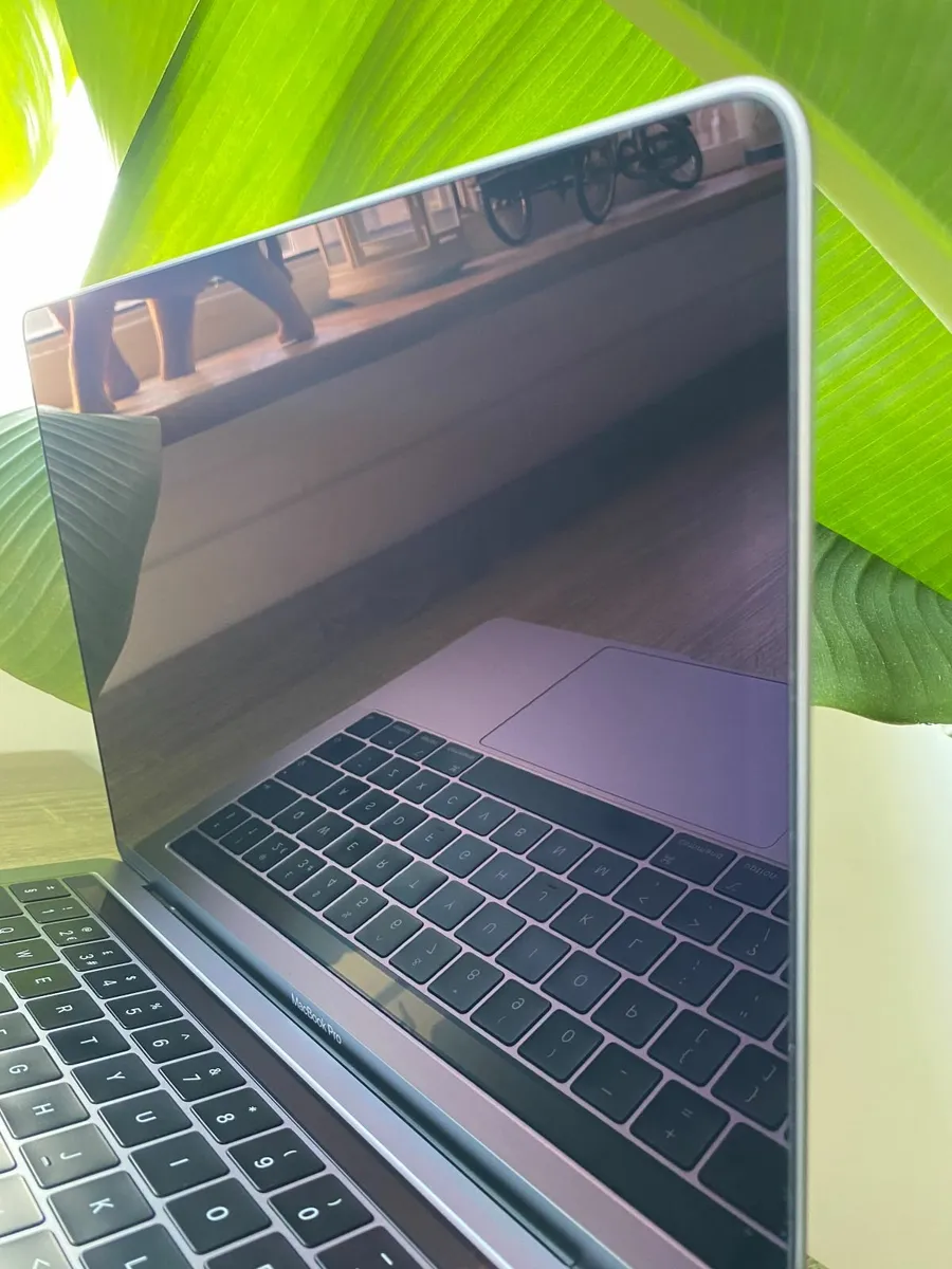 Apple MacBook Pro 13inch 2019 i5 | 8GB | 128GB - Image 3