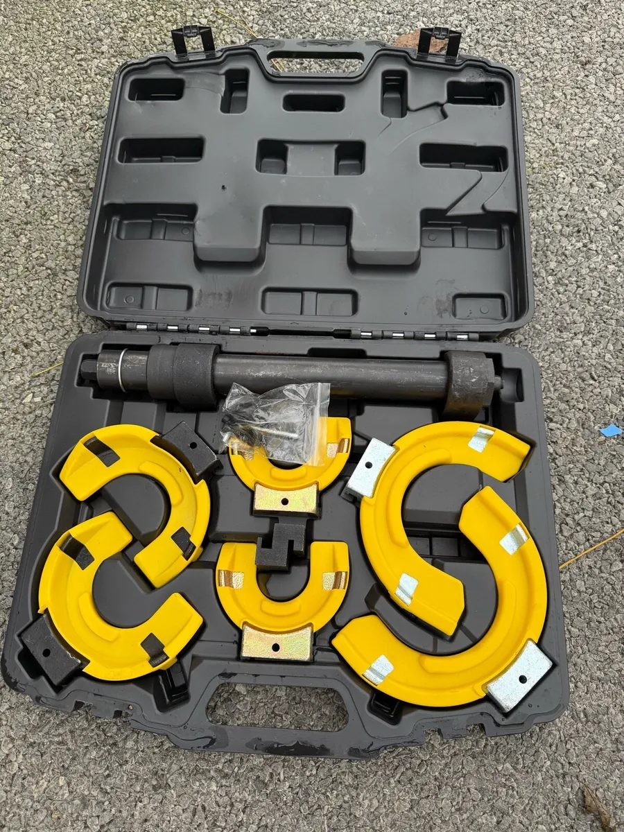 Coil Spring Compressor Professional - Image 3