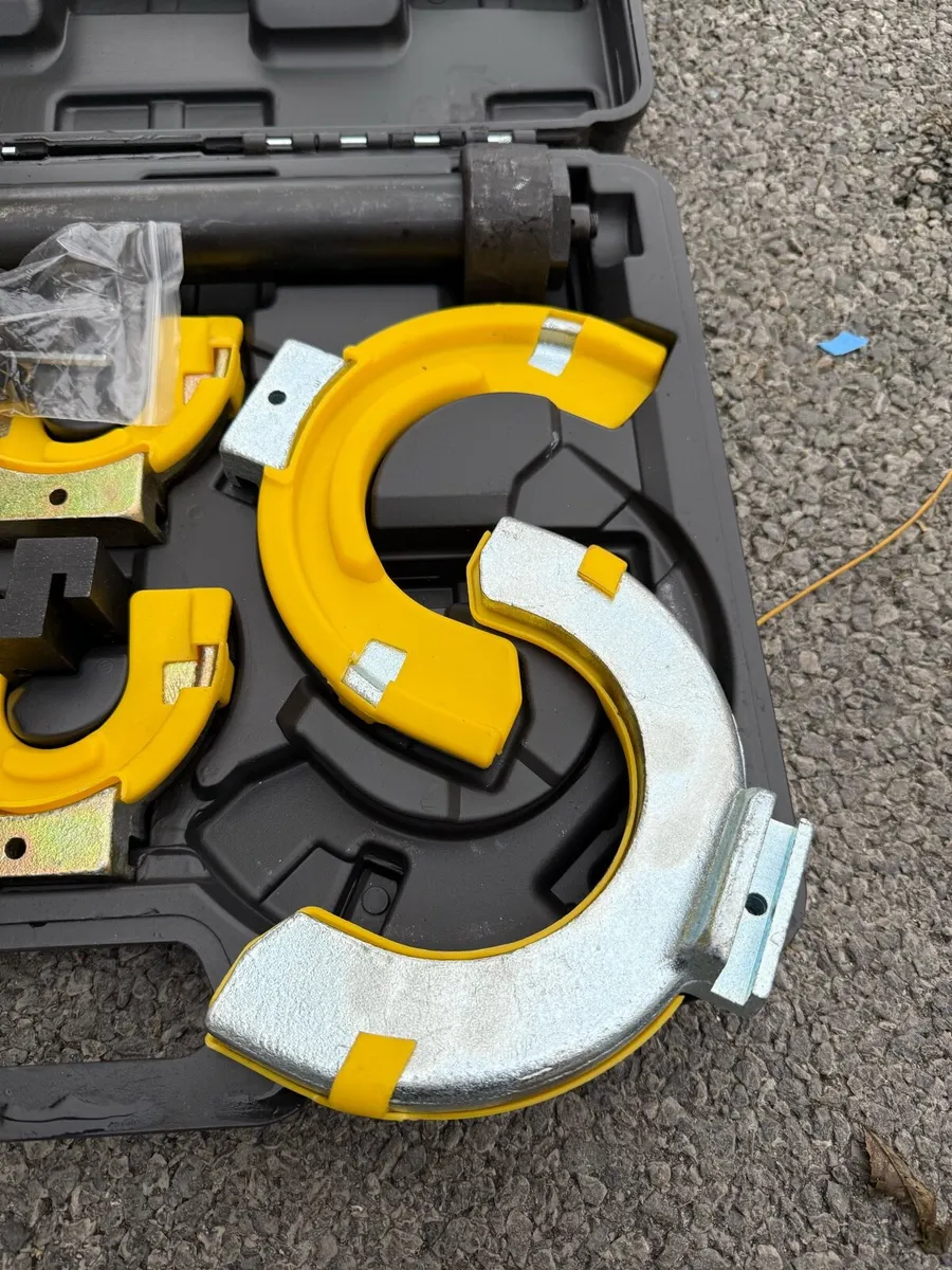 Coil Spring Compressor Professional - Image 4
