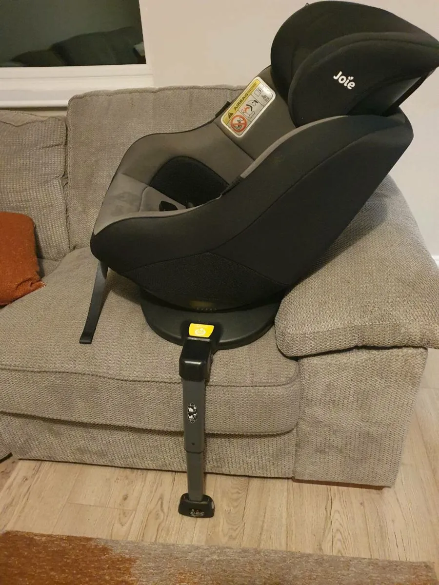 Joie spin car seat - Image 2