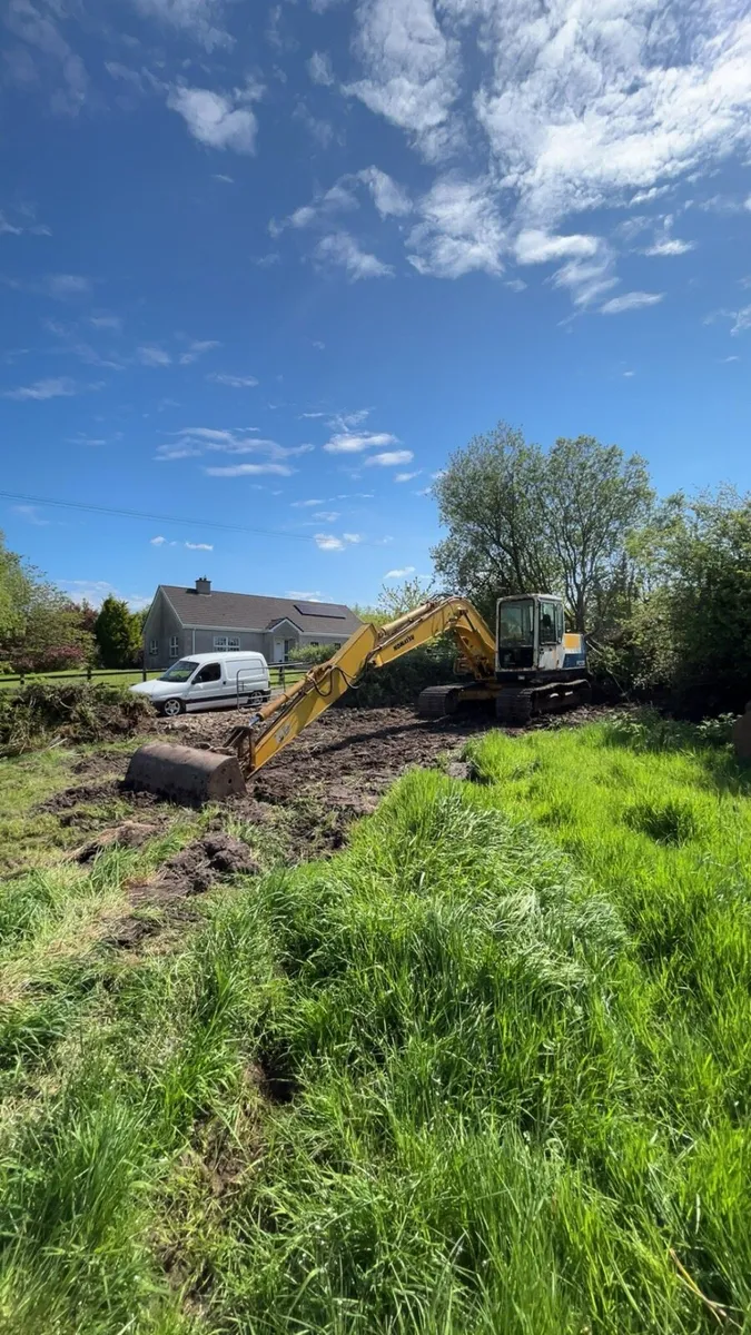 Komatsu pc120-5 with buckets - Image 3