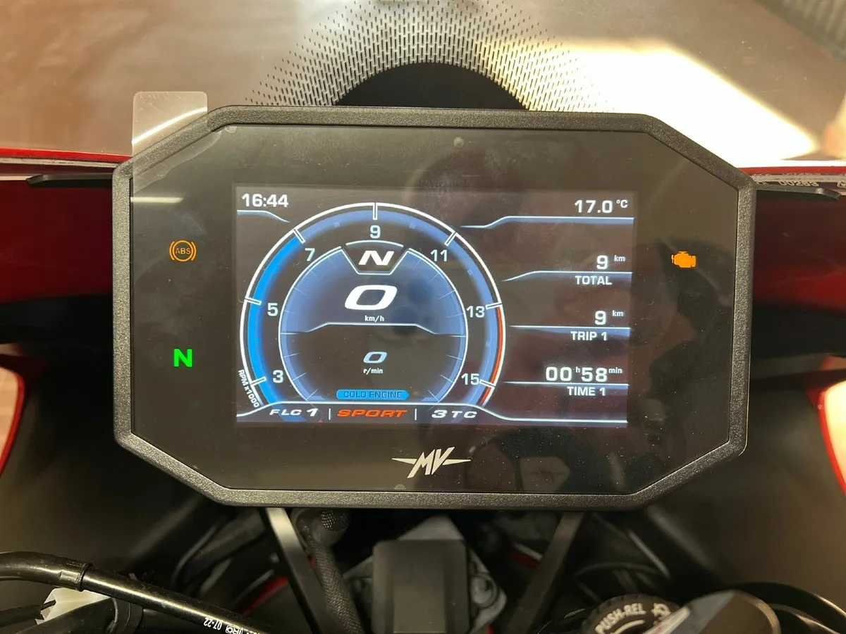 MV Agusta F3 800 RC - Image 1