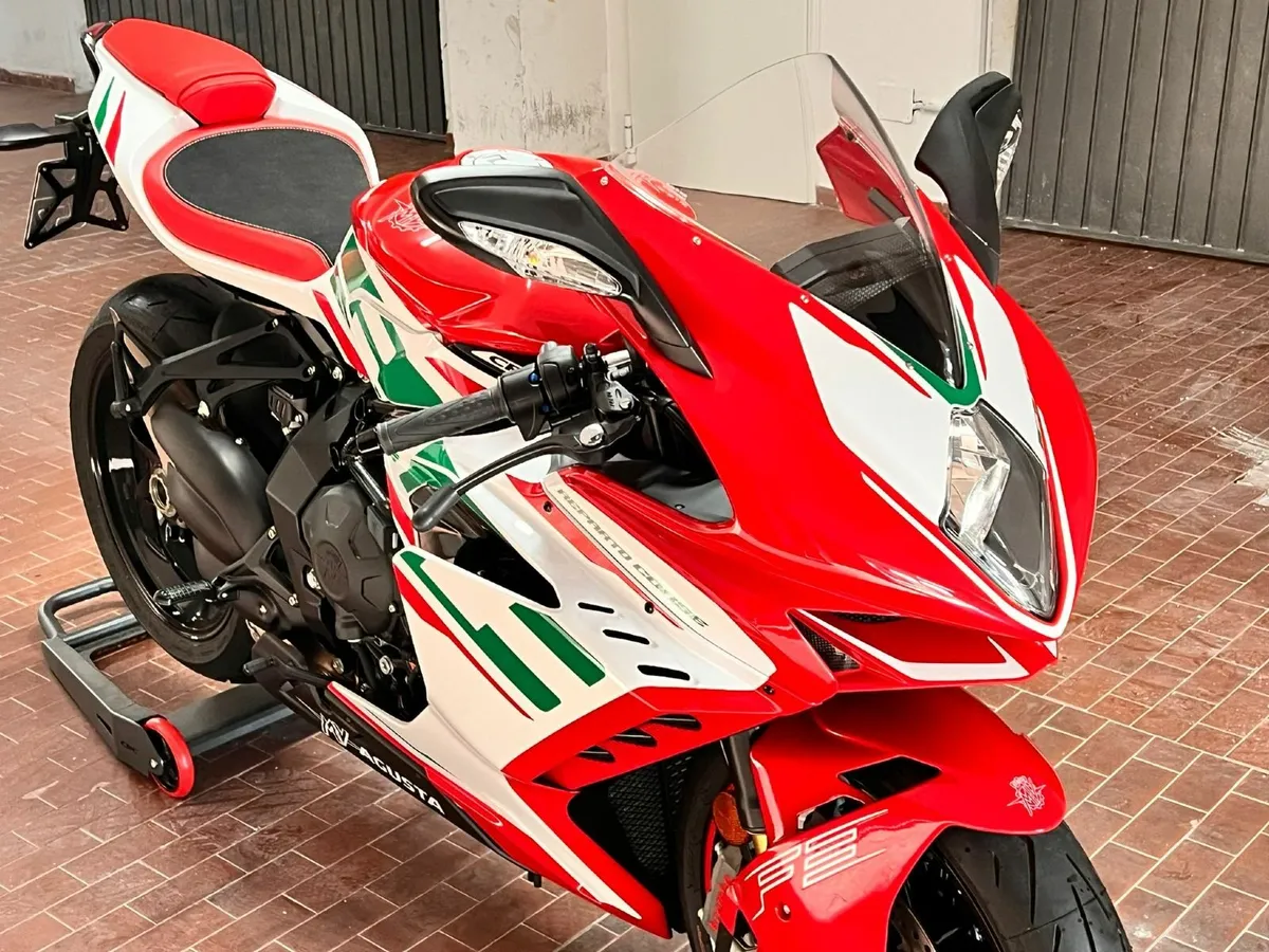 MV Agusta F3 800 RC - Image 3