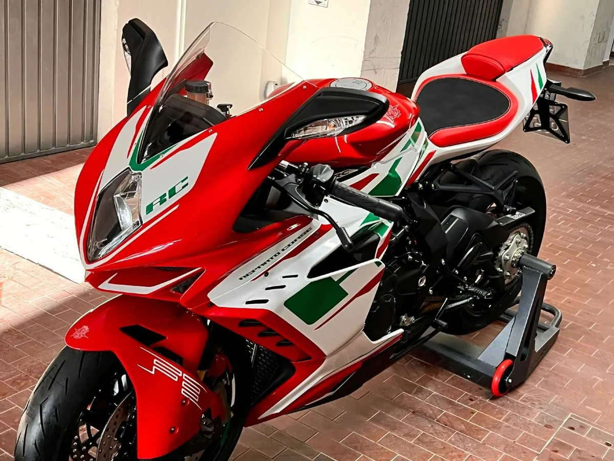 MV Agusta F3 800 RC - Image 4