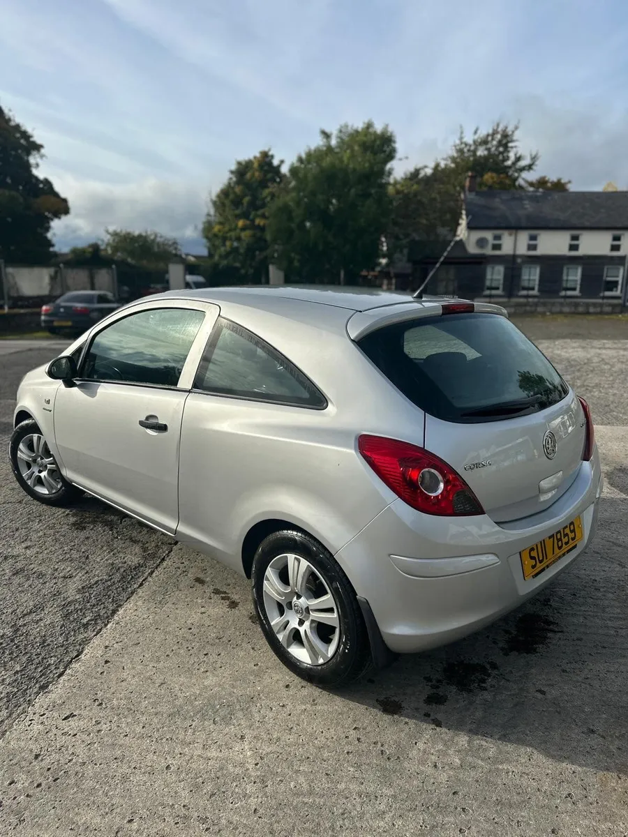 Vauxhall Corsa 2010 - Image 4