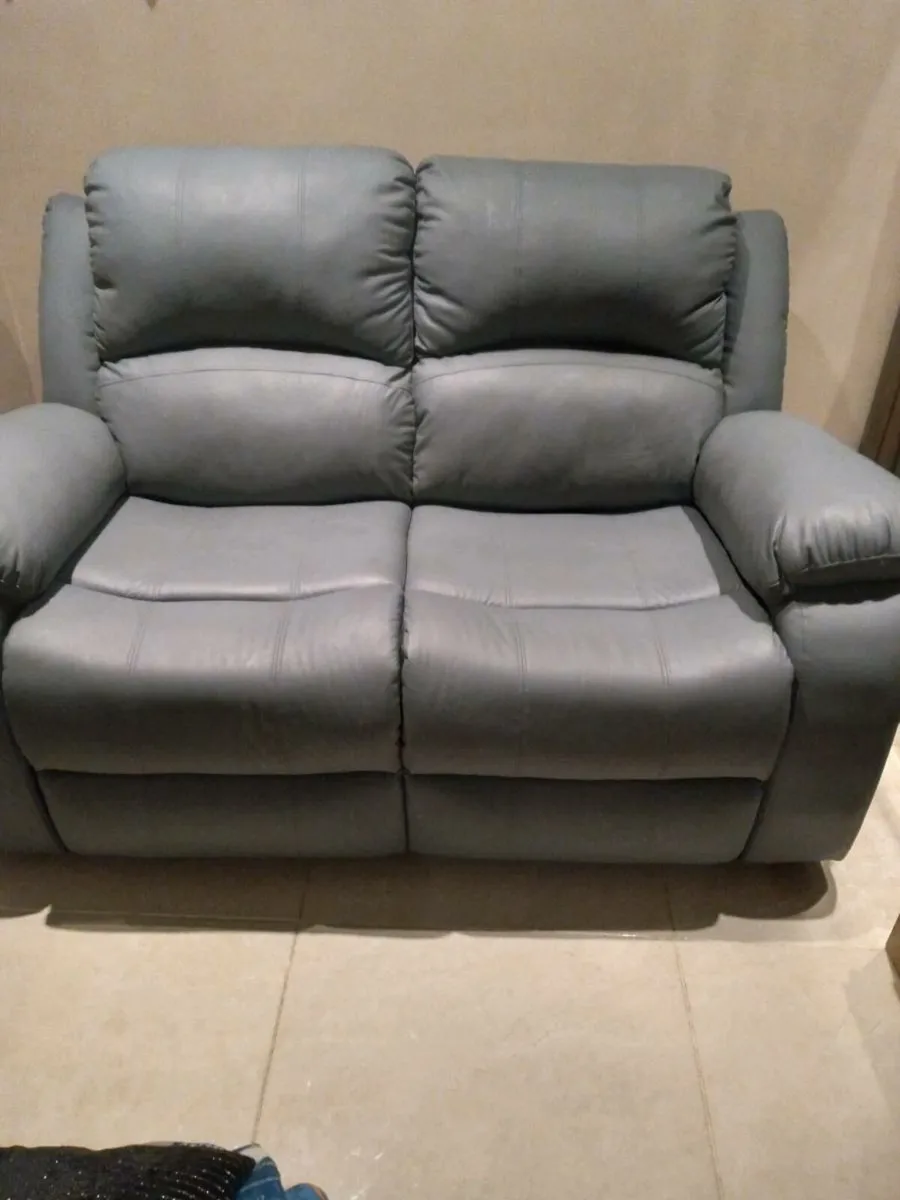 2 seater recliner