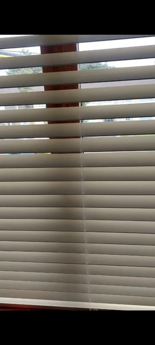 Venetian Blinds Cream x4 - Image 2