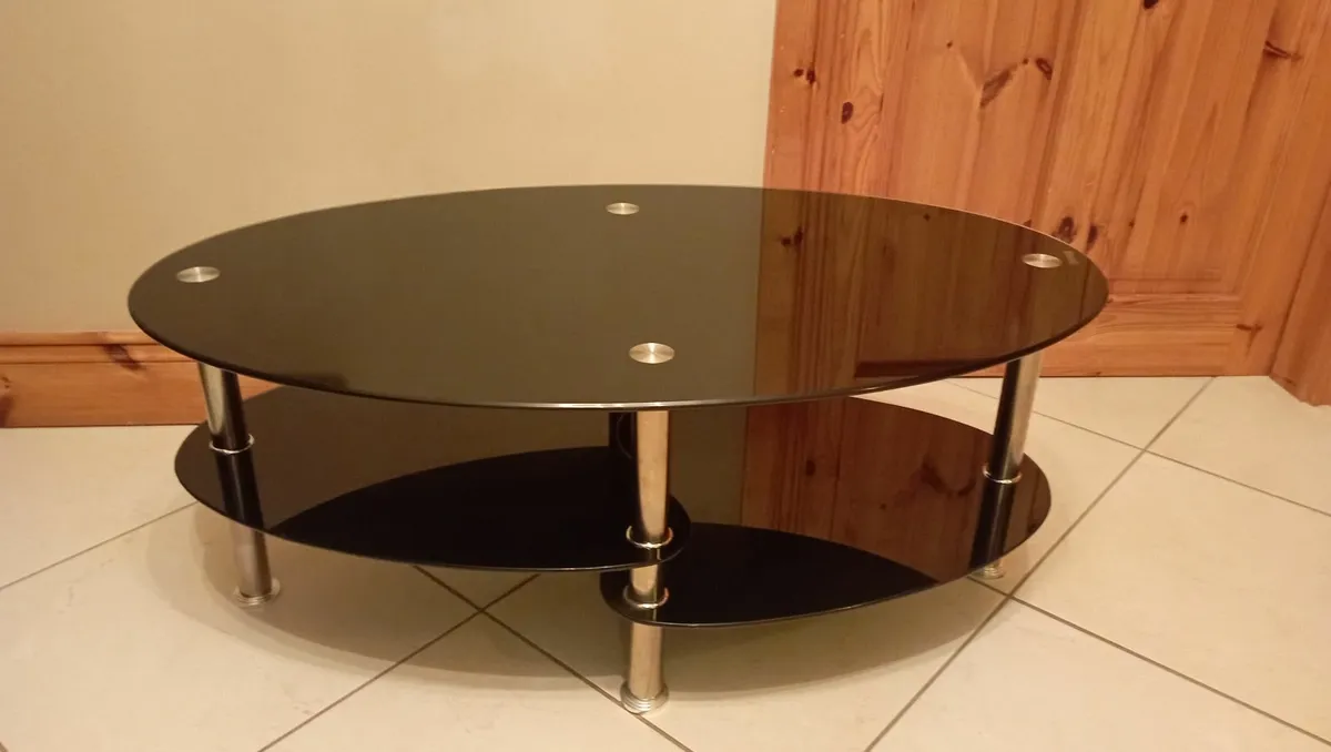 Tv Stand (Free to take away) - Image 1