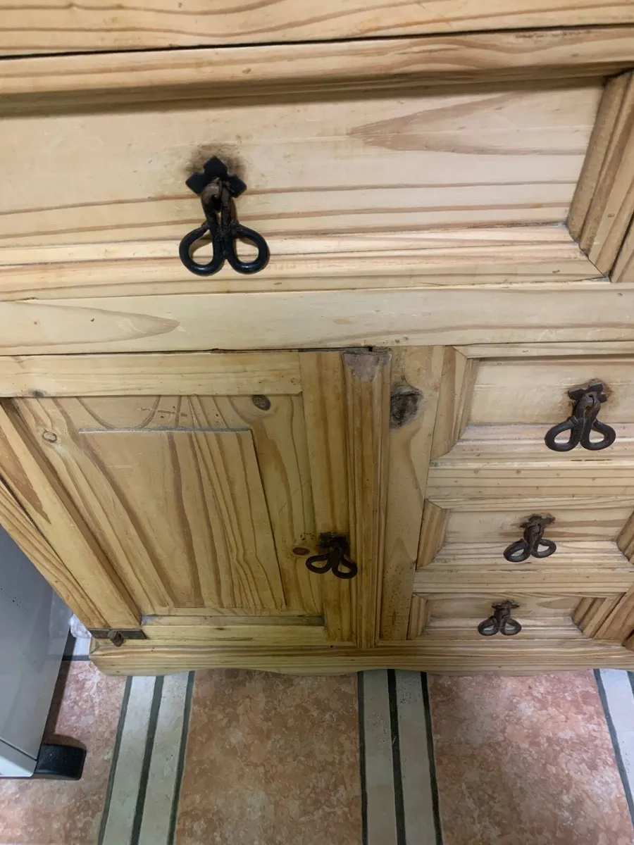 Kitchen dresser - Image 2