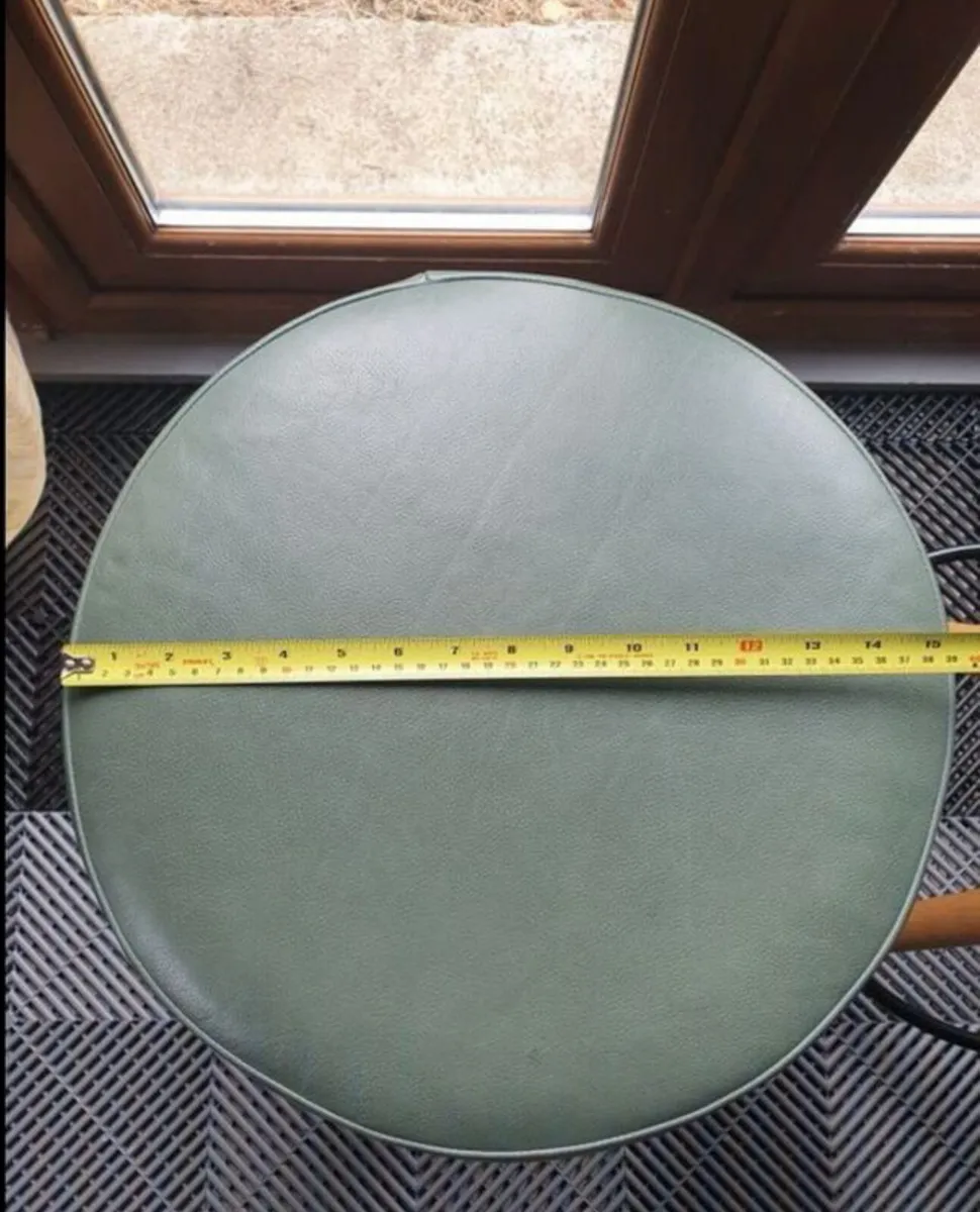 4 high bar leather chairs stools - Image 4