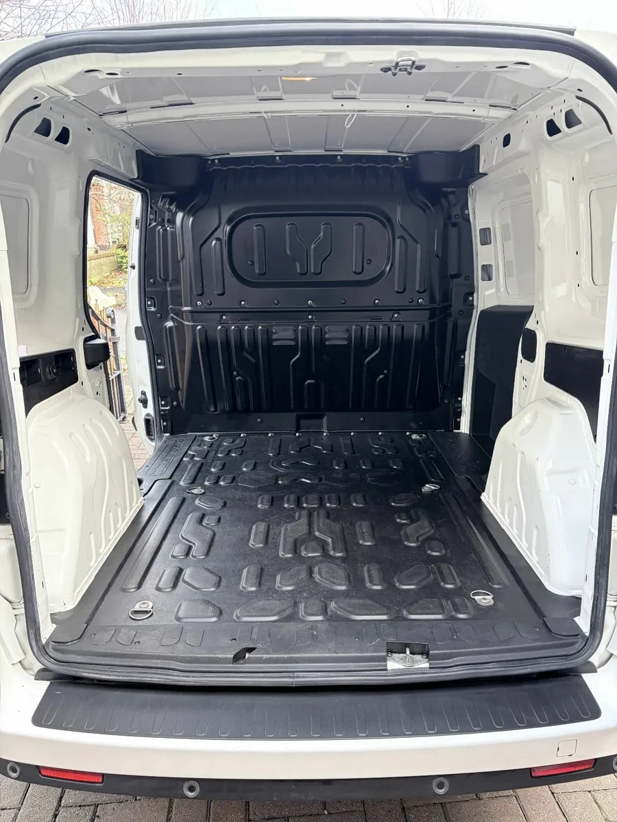 Fiat Doblo 2021 - Image 4