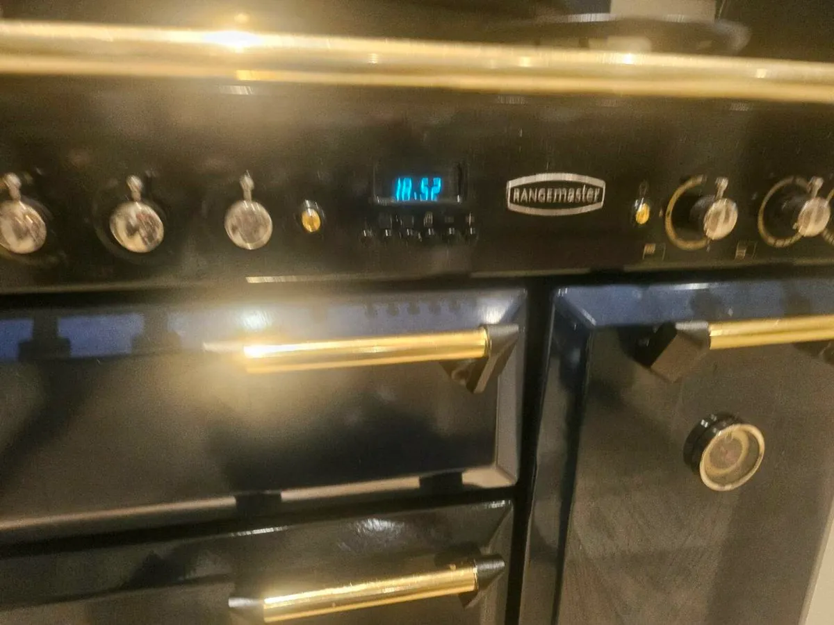 Rangemaster Oven & Splashback - Image 4