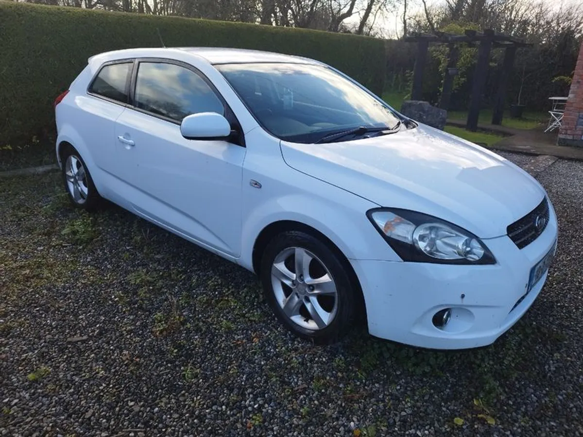 2010 Kia Ceed - Image 1