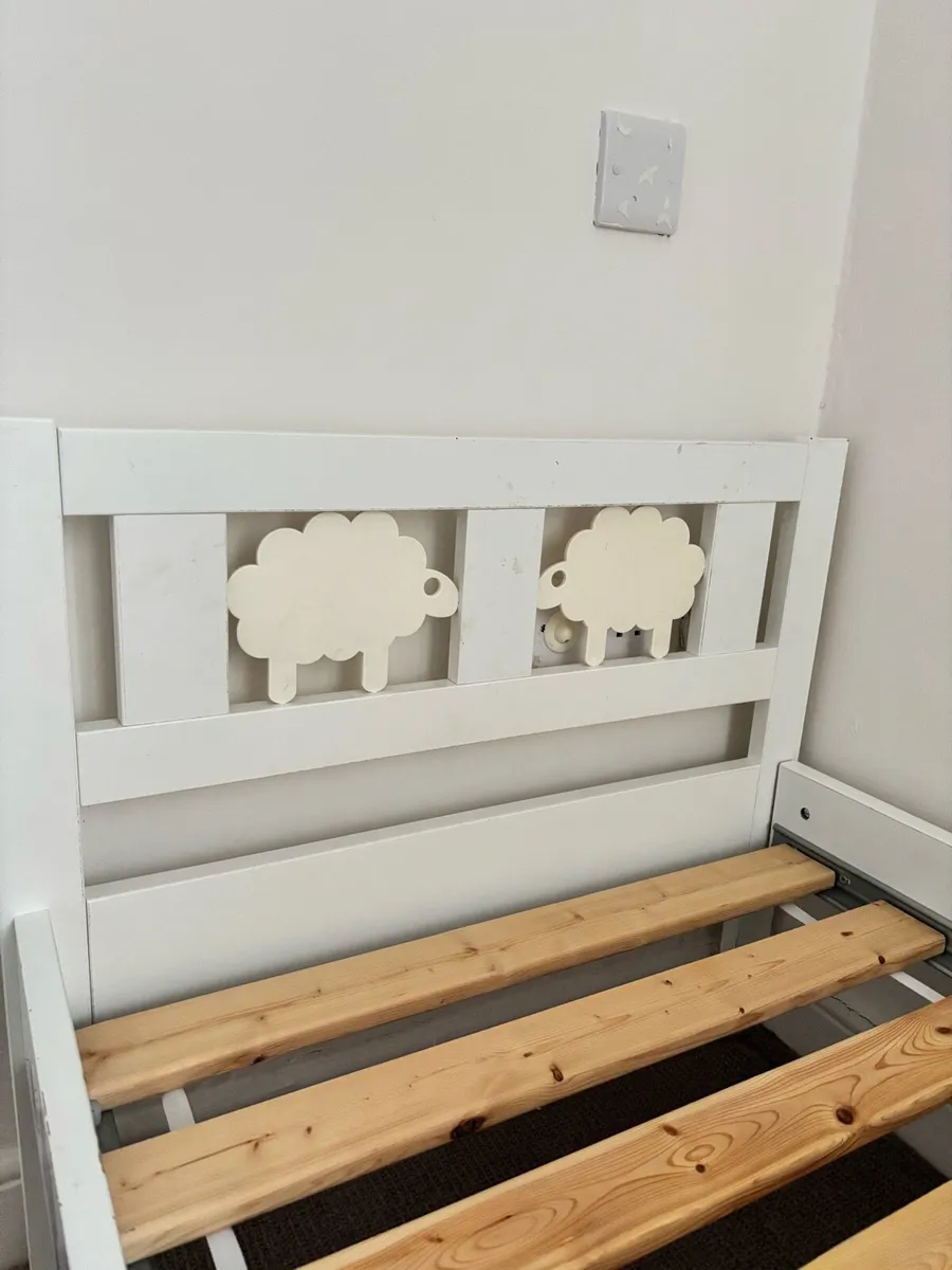 Child’s bed - Image 2