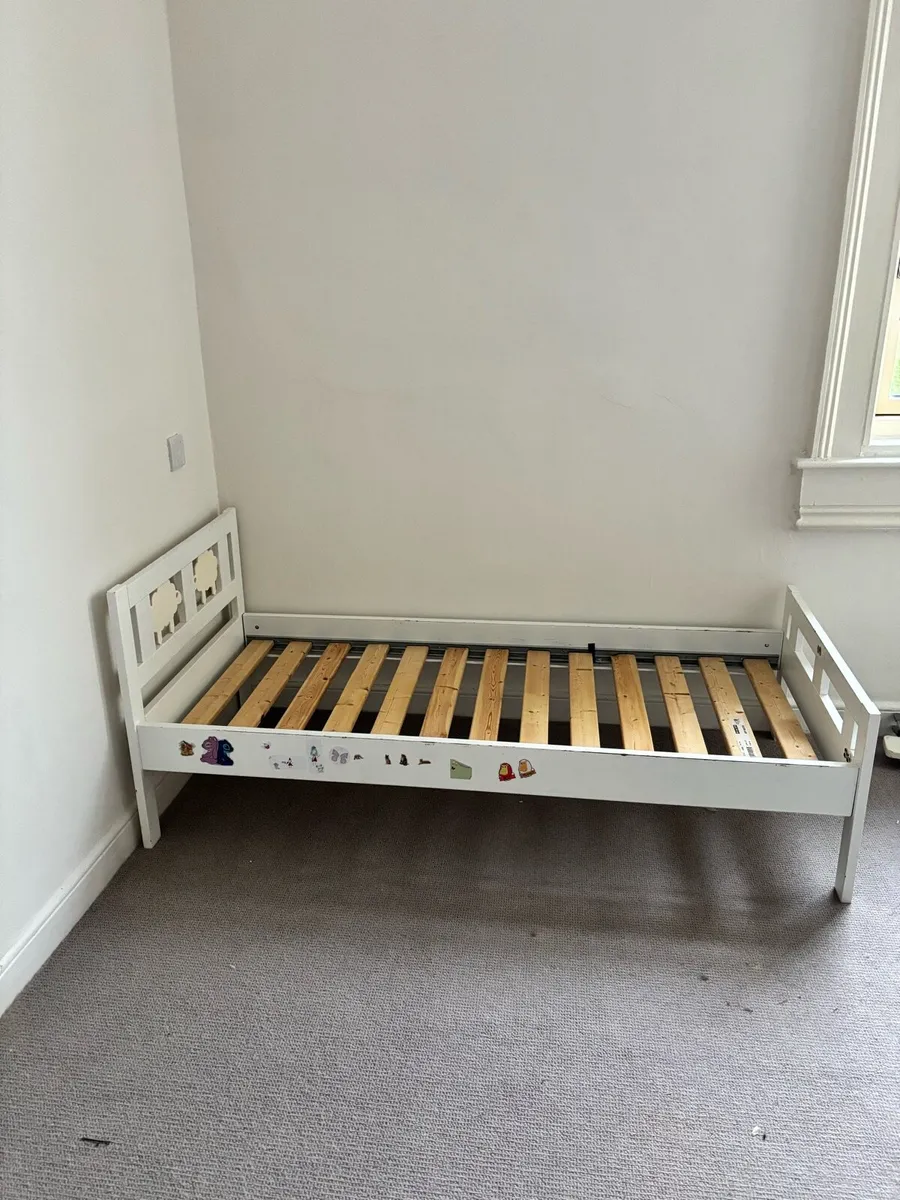 Child’s bed - Image 3
