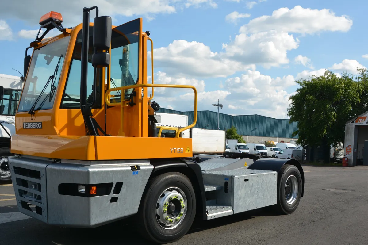 Terberg Yard Shunter - HIRE Your Tug Trailer Mover - Image 1