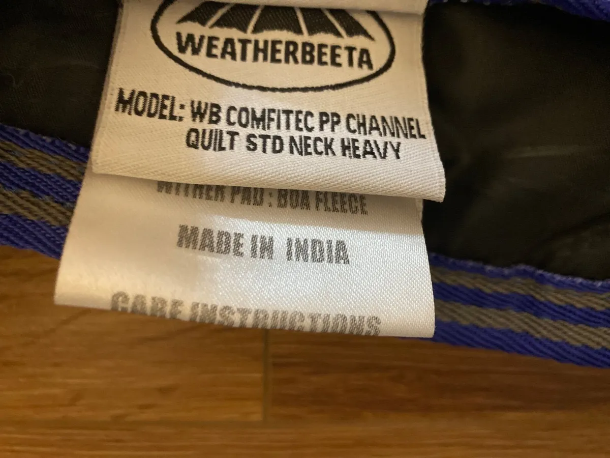 BNWT WeatherBeeta Heavyweight quilt rug - Image 4
