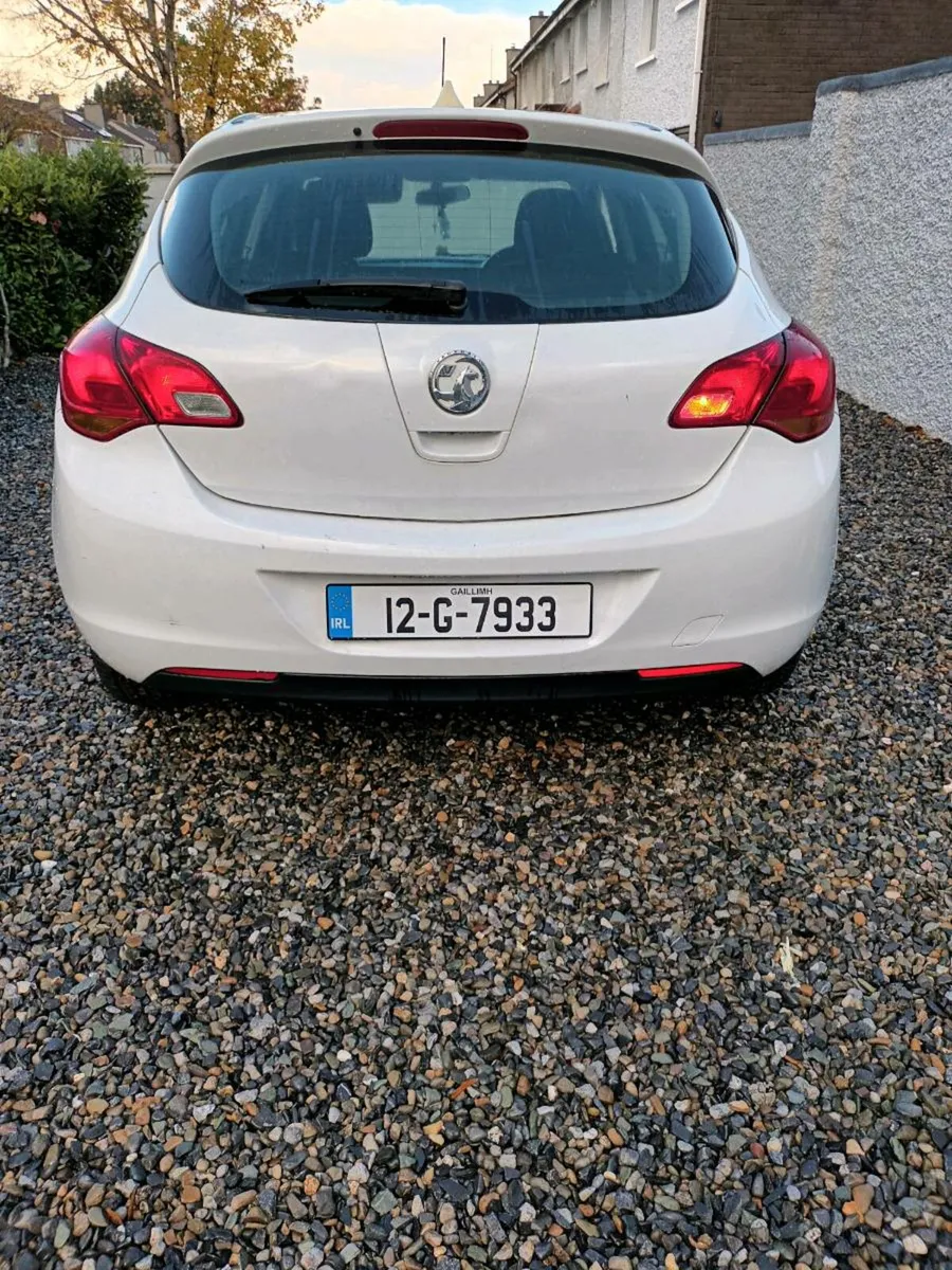 2012 vauxhall astra diesel nct9/26 tax 2/26 - Image 4