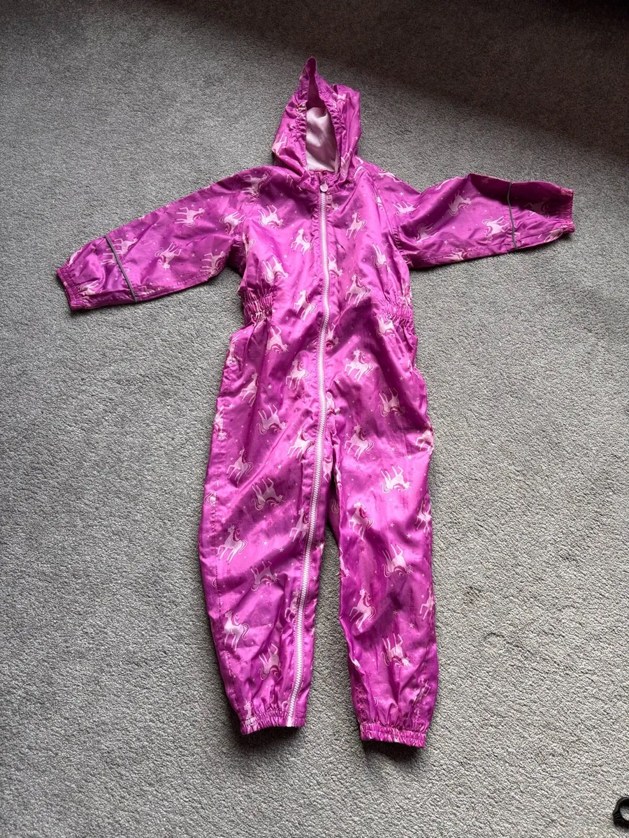 Child’s puddle suit - Image 1