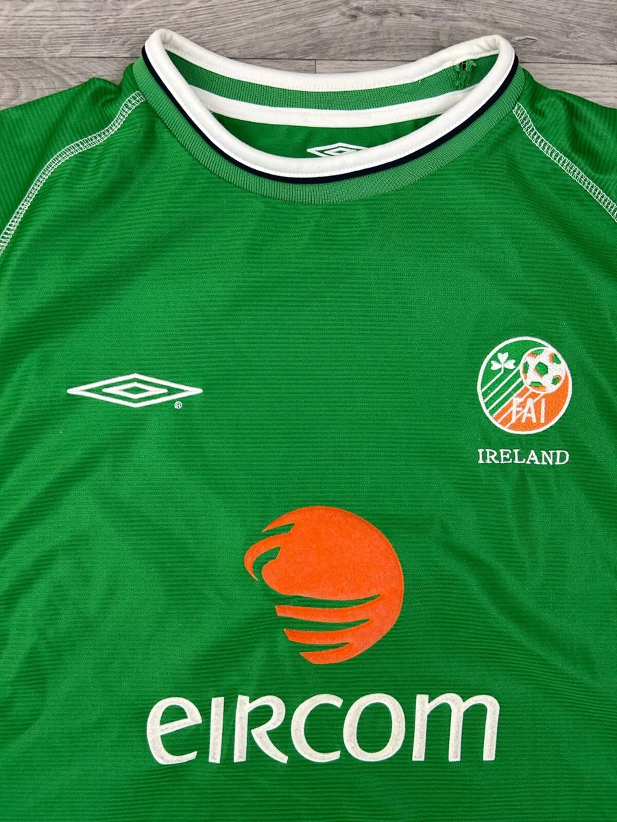 Vintage 2001 Umbro Ireland Home Jersey Shirt Large - Image 3