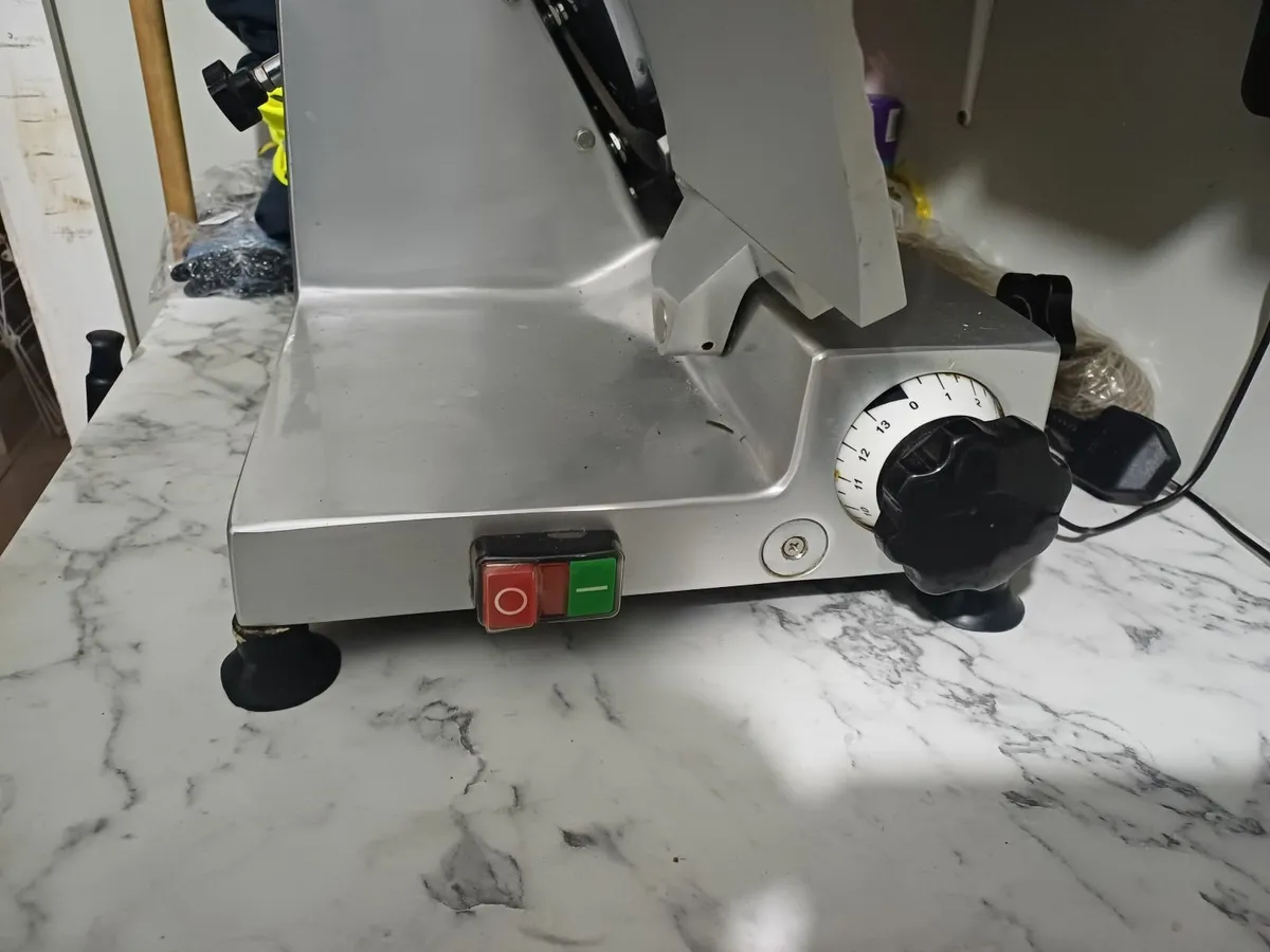 Meat slicing machine - Image 2