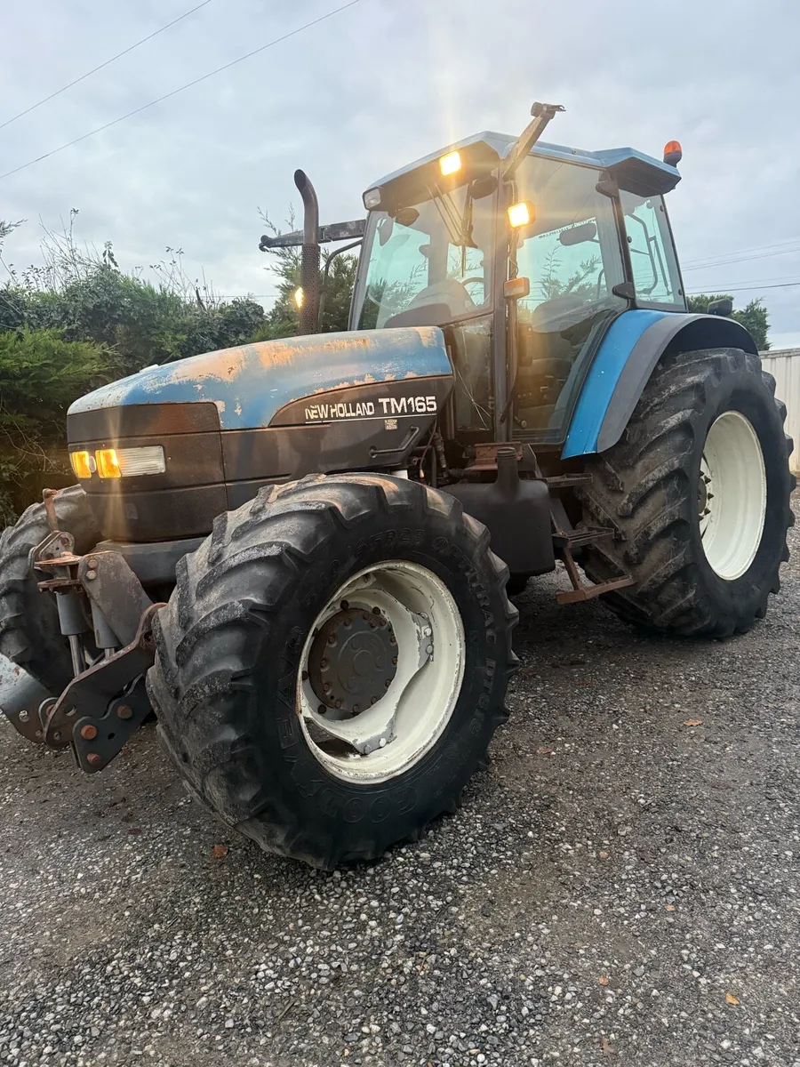 2004 Newholland tm165 - Image 1