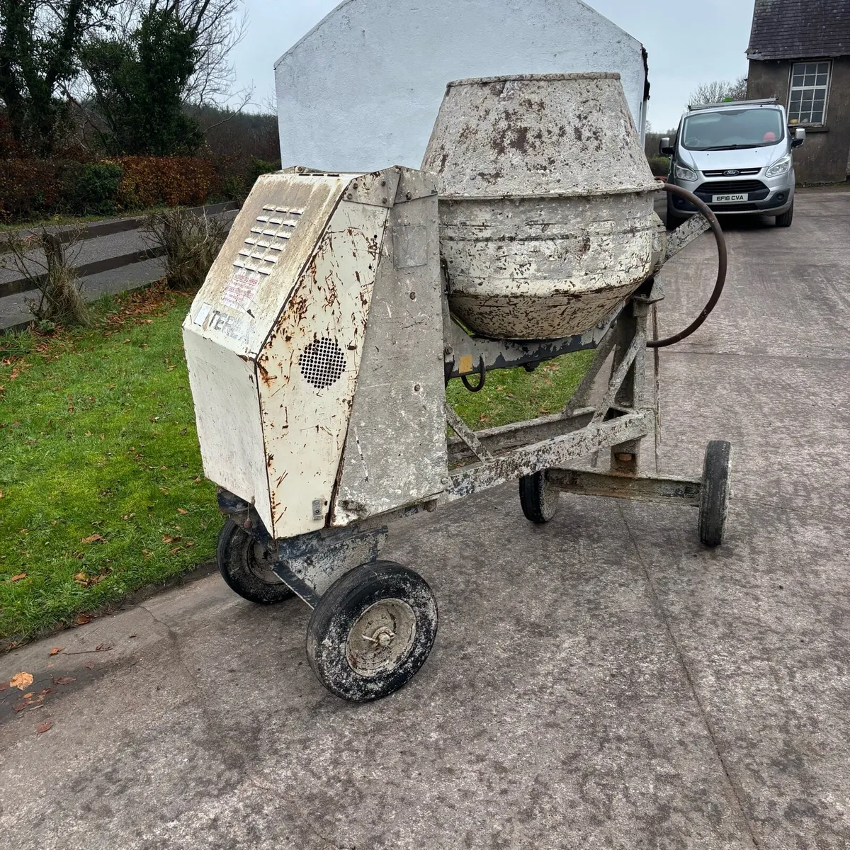 Terex cement mixer - Image 1