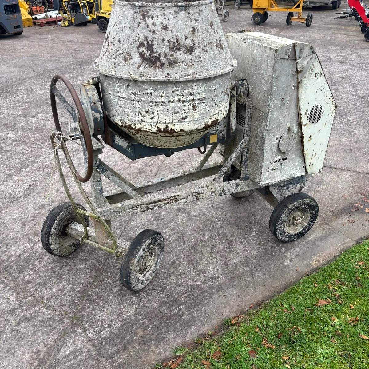 Terex cement mixer - Image 3