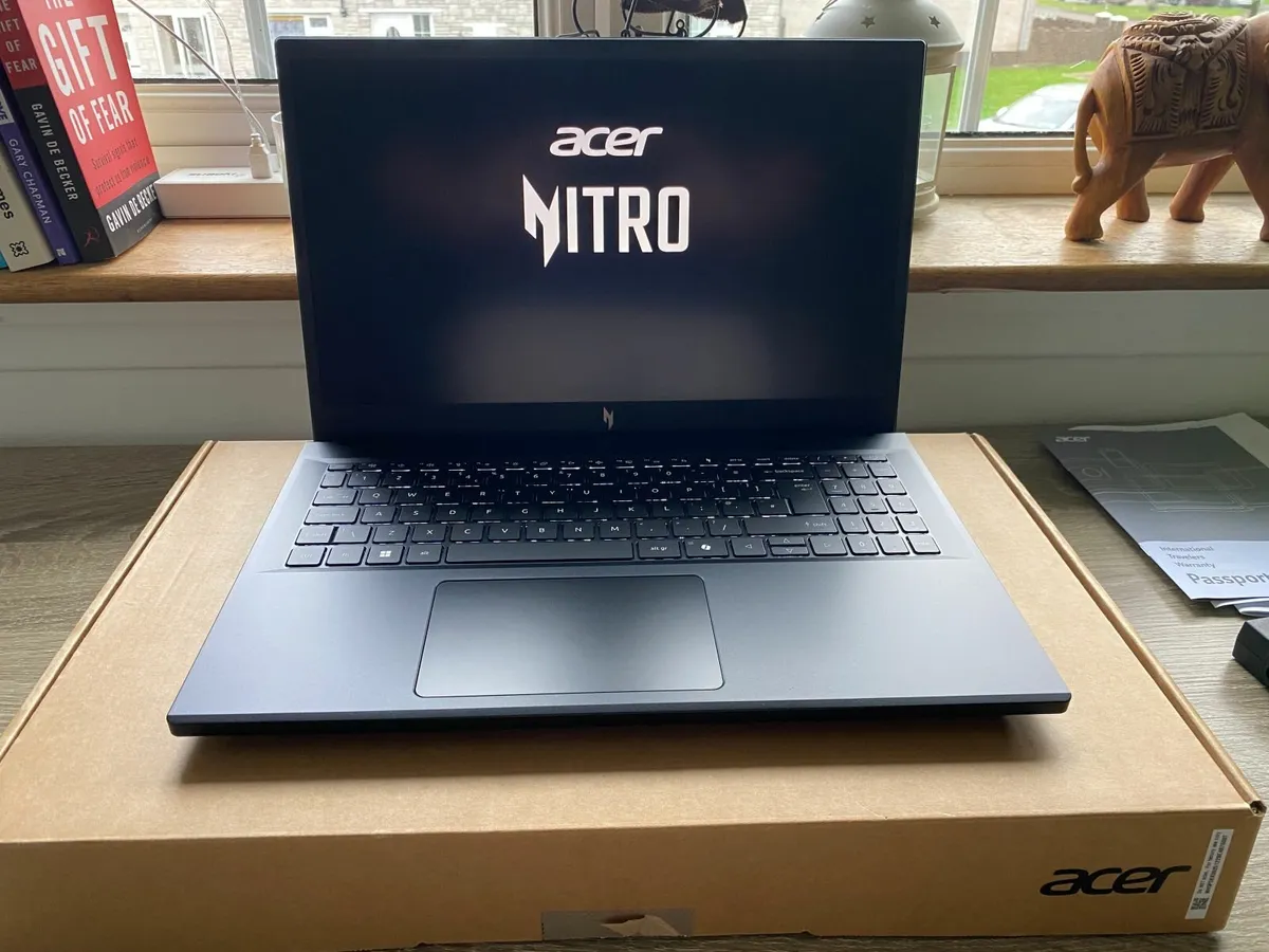 Acer Nitro V15 15.6" 180Hz Gaming Laptop RTX 4060 - Image 1