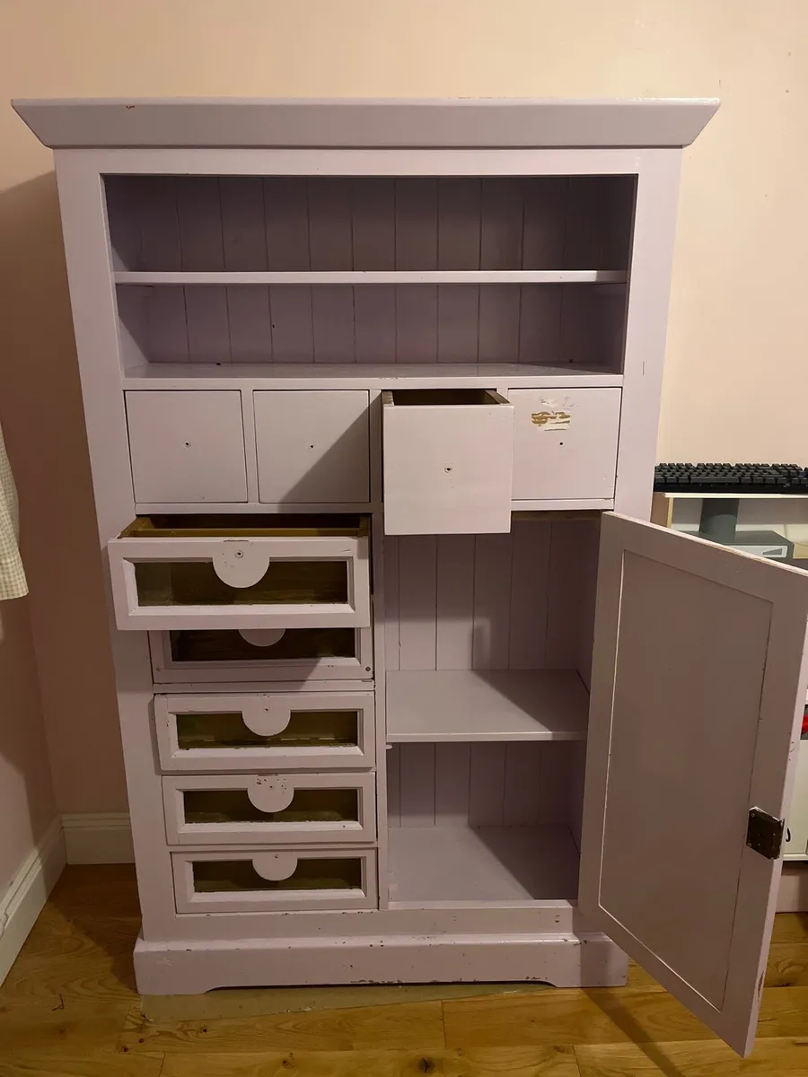 Vintage sideboard/dresser. - Image 2