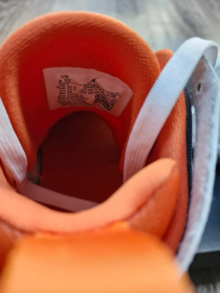 Kids Jumpman Two Trey  runners UK 3 - Image 2