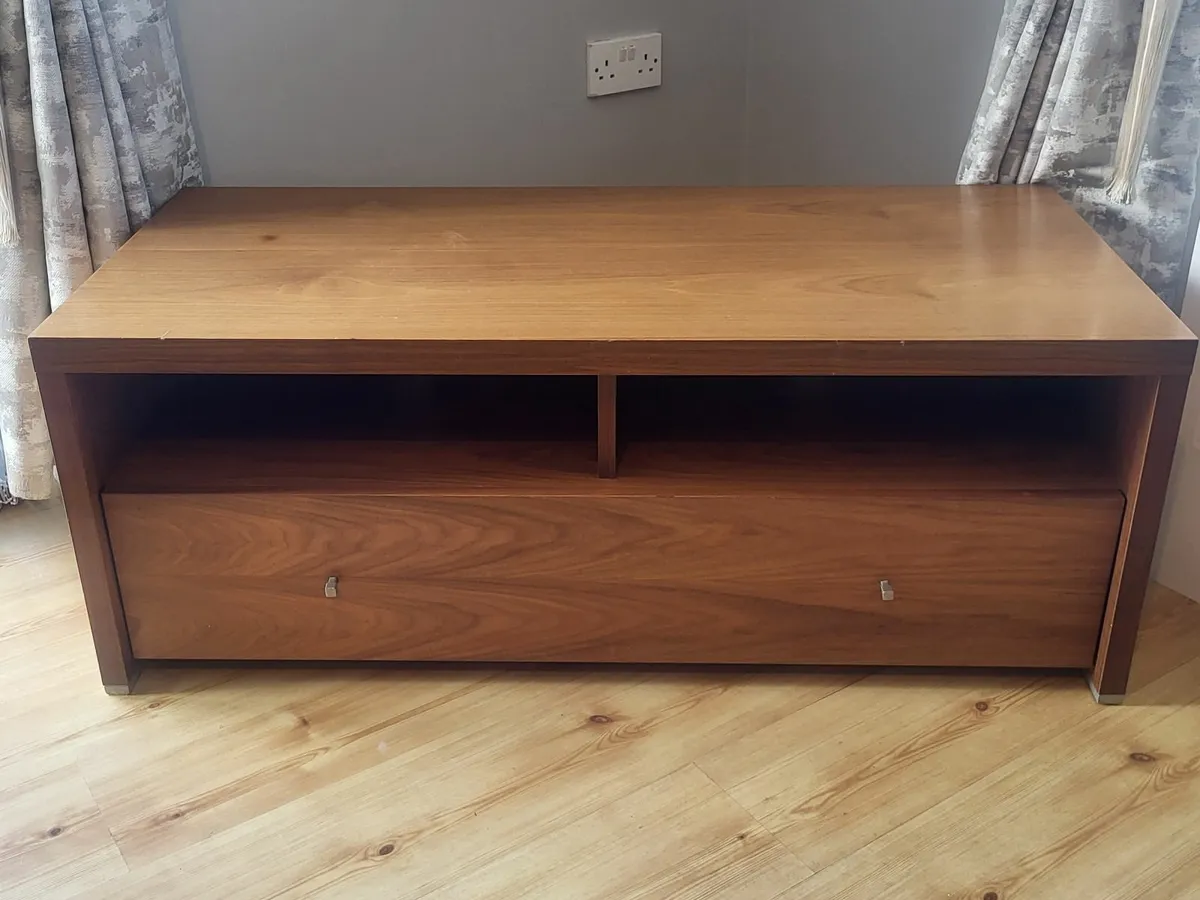 TV Unit - Image 1