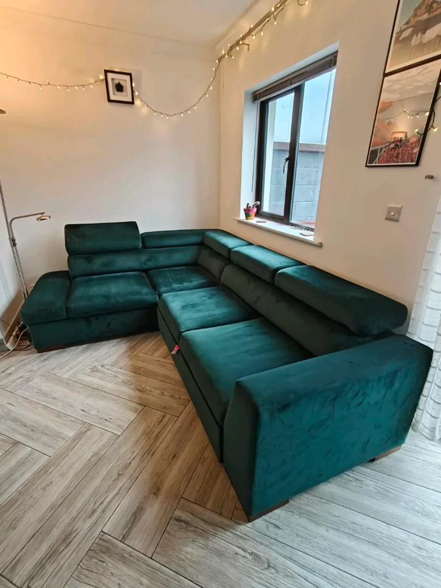 Corner sofa bed with storage - Image 1