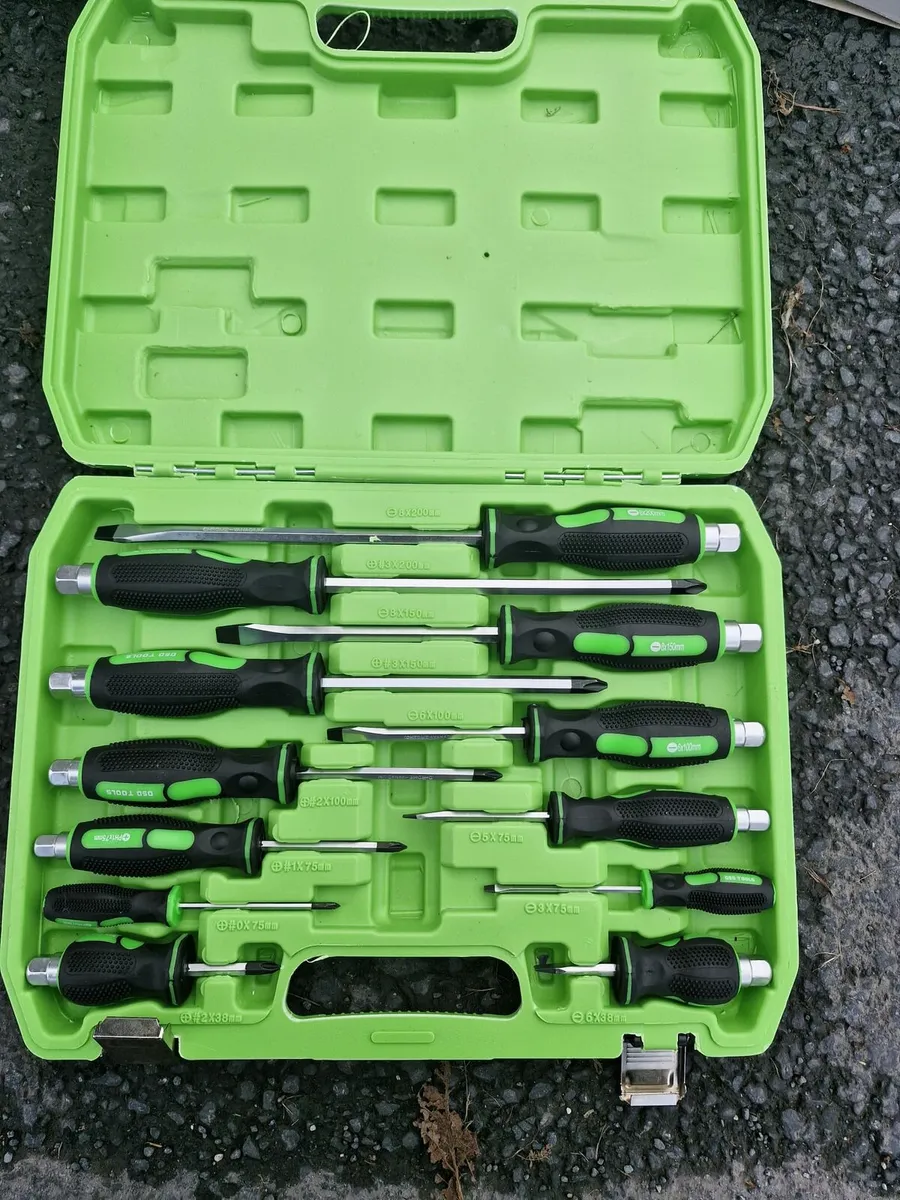 12pcs screwdriver set - Image 1