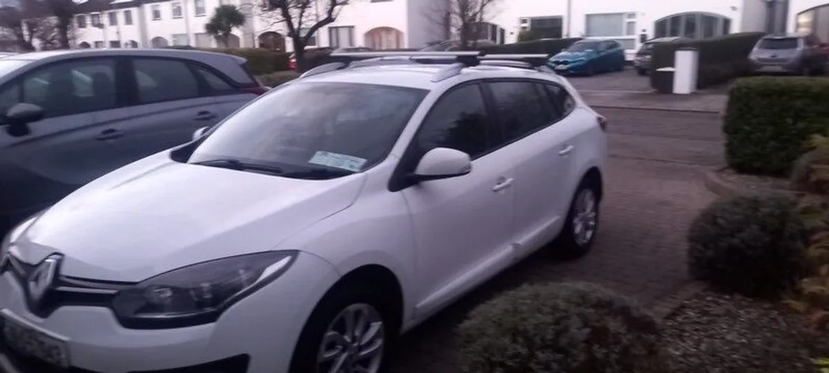 2016 Renault grand magane estate 1.5 diesel - Image 2