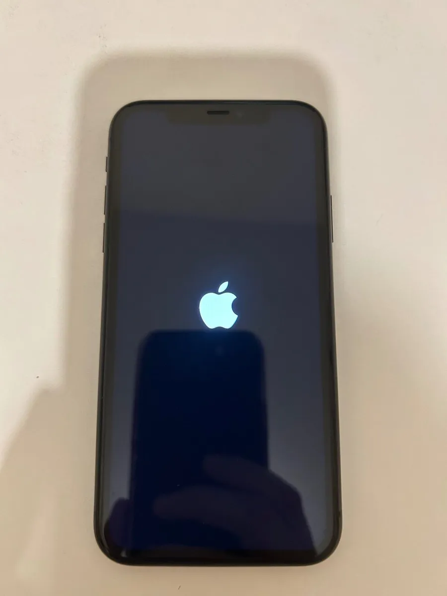 Apple iPhone 11 (Like New) - Image 1