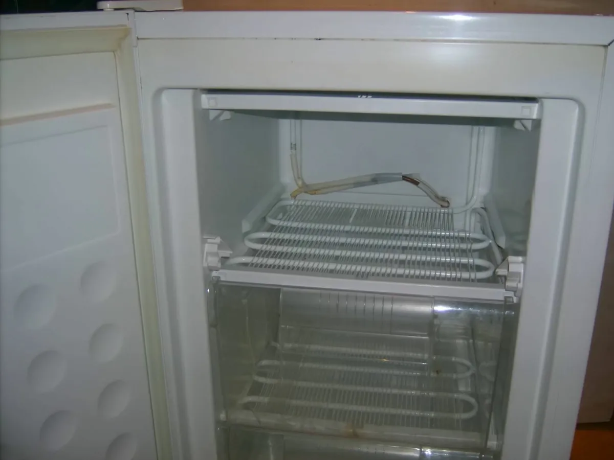 under counter freezer - Image 3