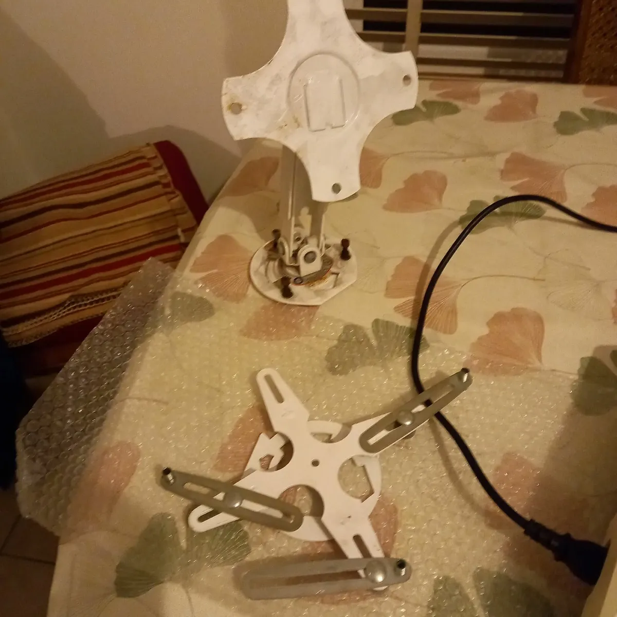 Hitachi   Projector CPX25 - Image 1