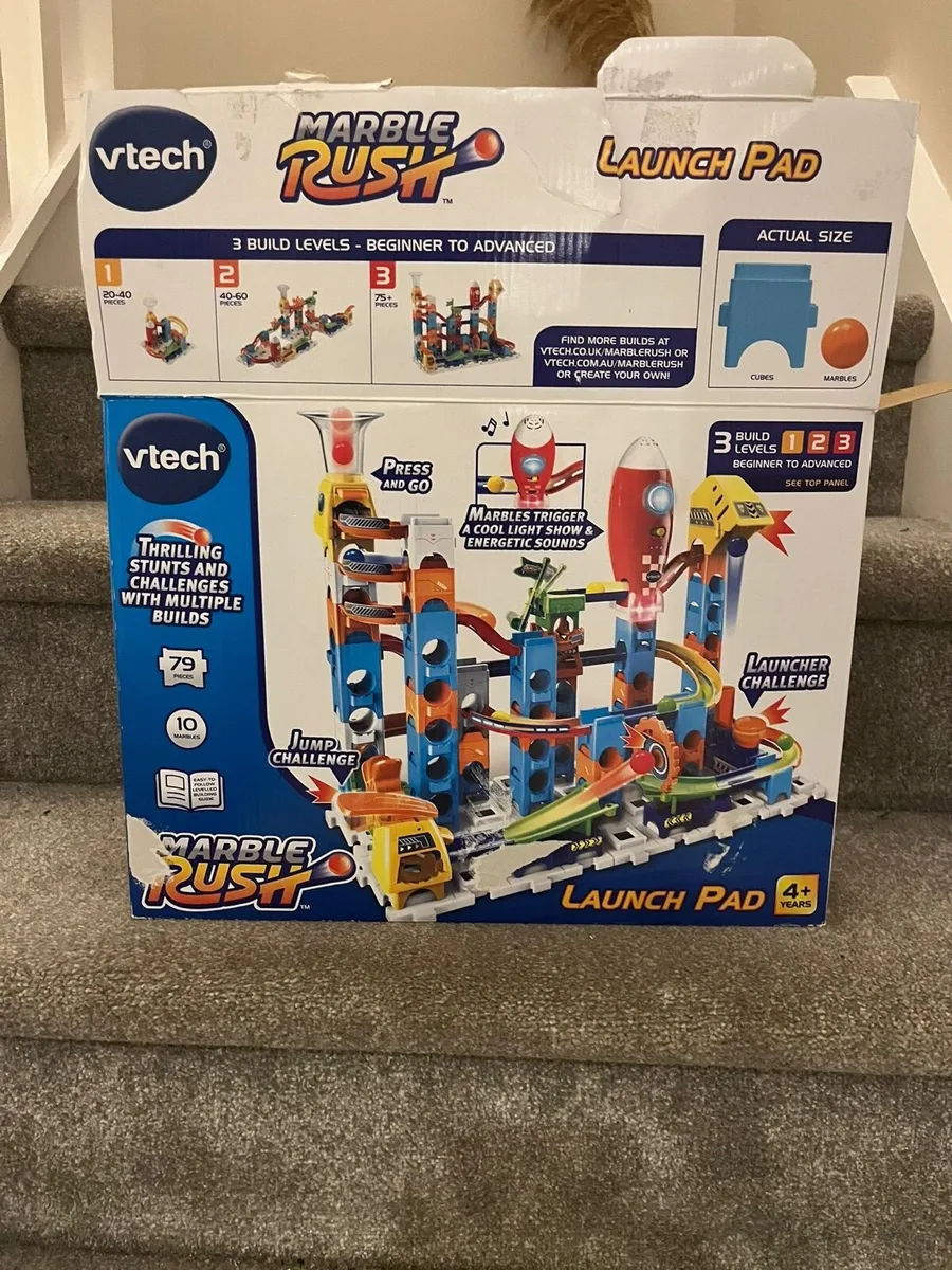 Hotwheels and Playmobil Bundle - Image 2