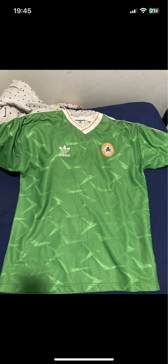Player worn Retro Republic of Ireland shirt - Image 1